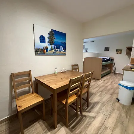 Apartment Olivia - Melina's Near The Sea *