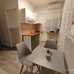 Olivia - Melina's Near The Sea Apartment